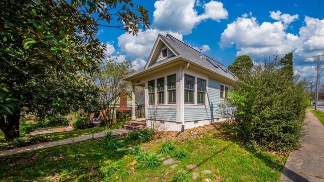 Photo - 5100 Lee Ave