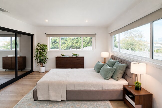 Photo - 1756 Franklin St Unidad 3