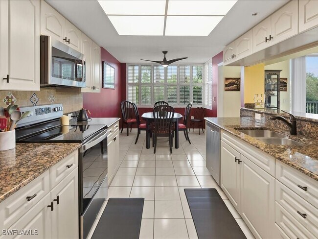 Building Photo - 5550 Heron Point Dr Unit 105