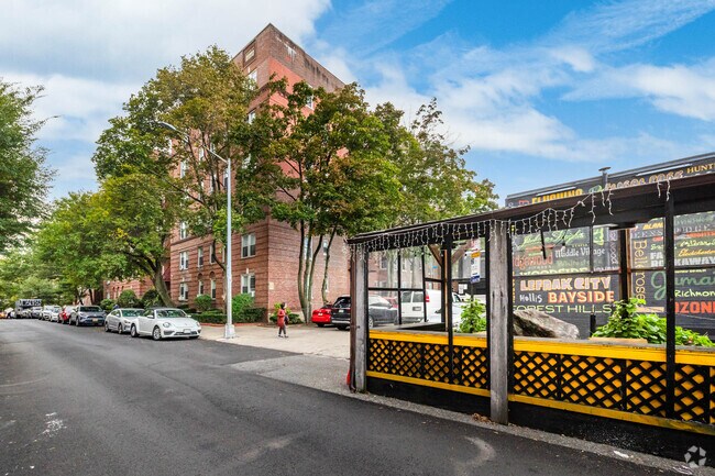 Photo - Stanwix Apartment COOP