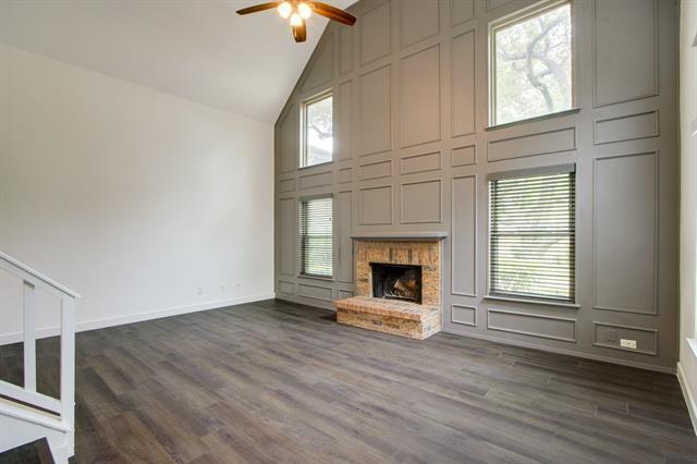 Photo - 319 Stoneledge Dr