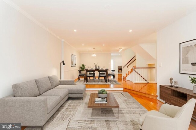 10220 Baltusrol Ct