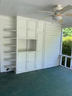 Storage - 8453 County Farm Rd