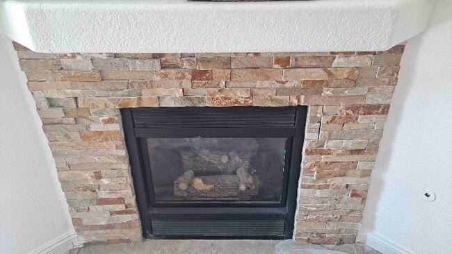 Photo - 4960 Harrison Dr