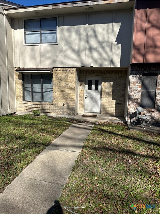 Photo - 207 Palmwood Dr Unit 2