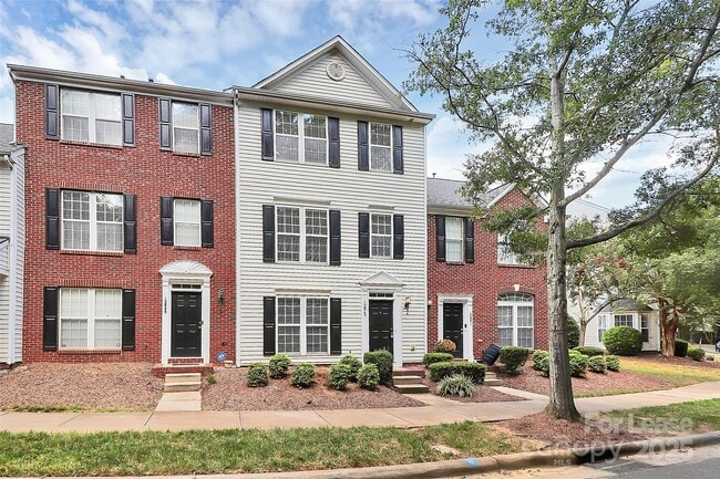 Building Photo - 12847 Bullock Greenway Blvd Rental