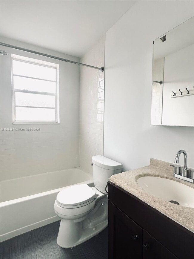 Photo - 820 Meridian Ave Unit 203