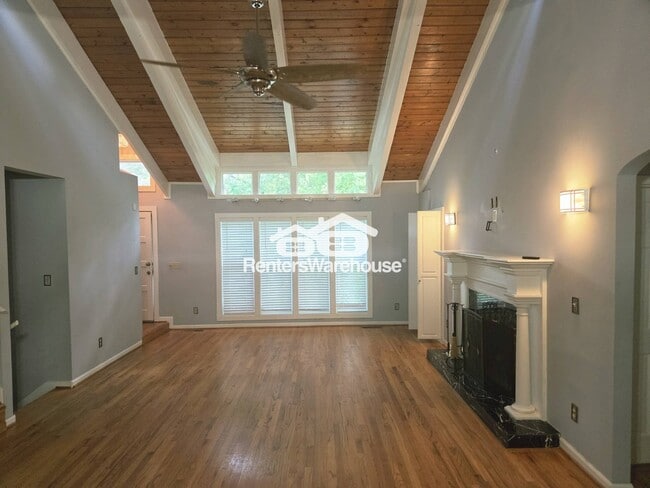 Photo - 4486 Poplar Terrace