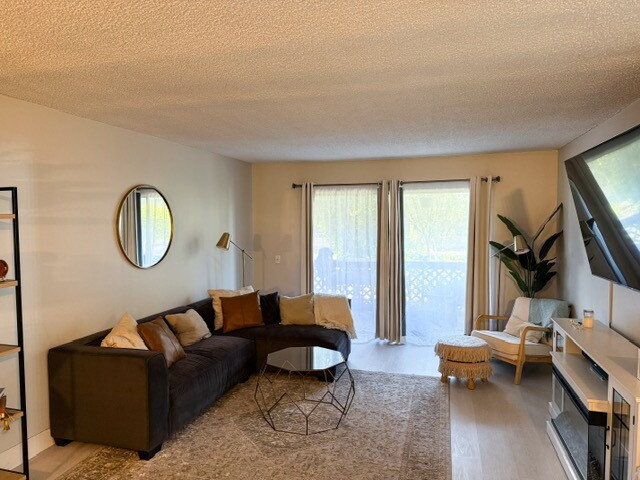 Photo - 23515 Lyons Ave