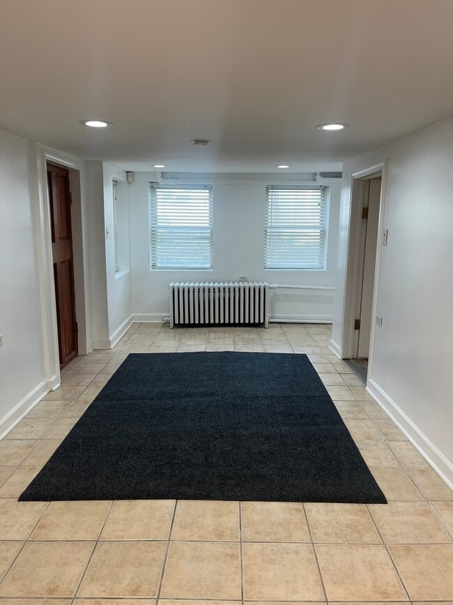 Photo - 3129 N St Louis Ave Unit G