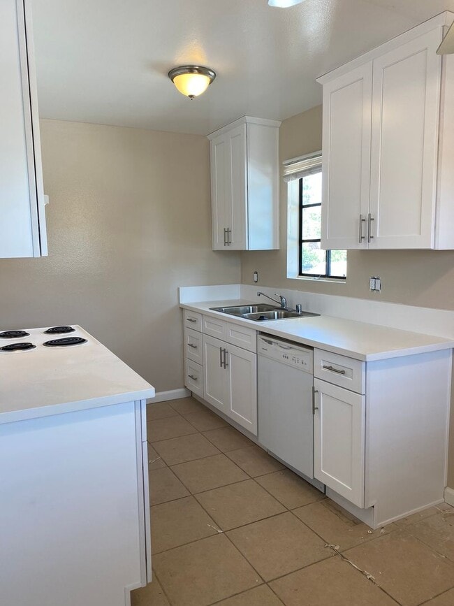 Photo - Bright and airy updated second floor Studio, 1 bathroom apartment Unit 405 #J