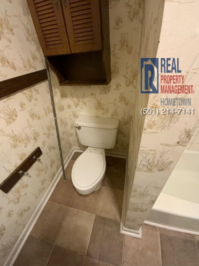 Photo - 8905 Morris Manor Dr Unit 4