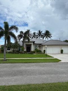 Building Photo - 18969 SE Kokomo Ln