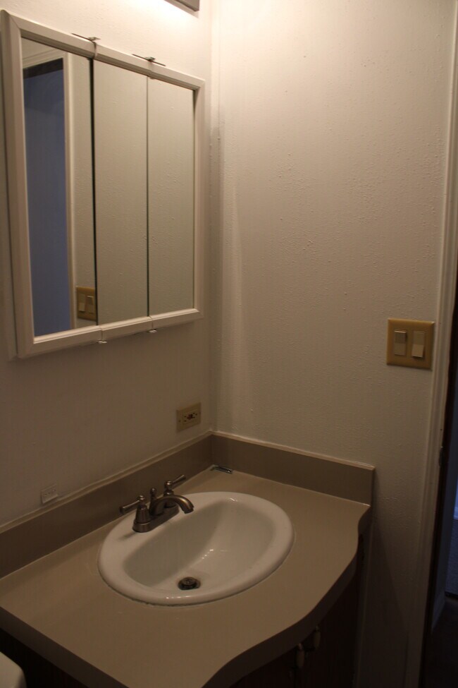 Photo - 355 E Kipp Ave