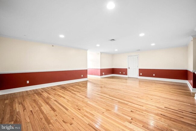 Photo - 2 Greystone Cir