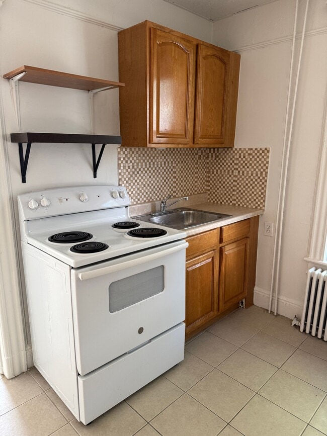 Photo - 1650 John St Unit 1