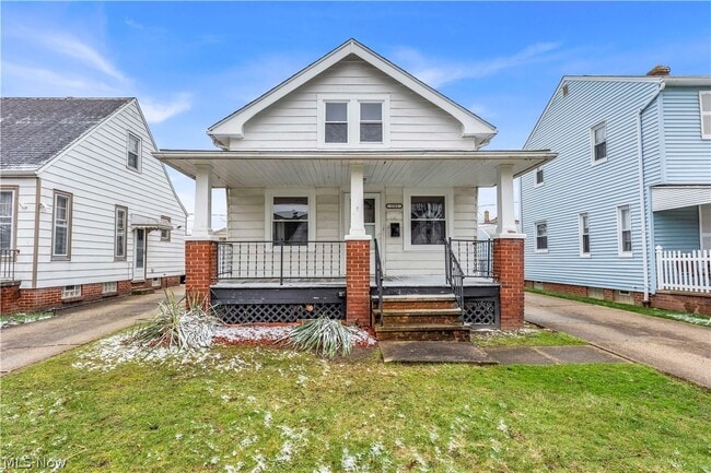 Building Photo - 3203 Ingleside Dr