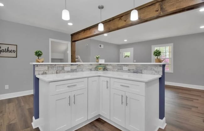 Photo - NEW LISTING!!!!!