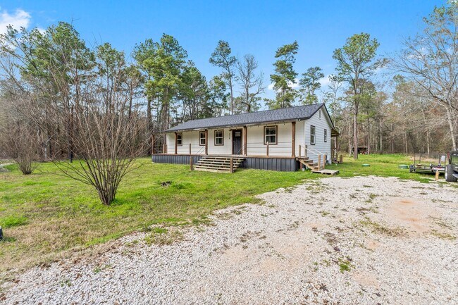 Photo - 218 Hall Dr S