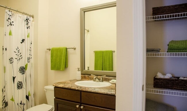 Eagle Harbor Apartments