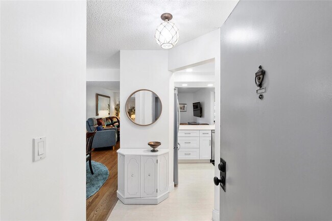 Photo - 3909 N Ocean Blvd Unidad 206