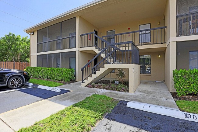 Building Photo - Mystic Gardens 5319-1913 Unit 5319 Summerlin Road, 1913