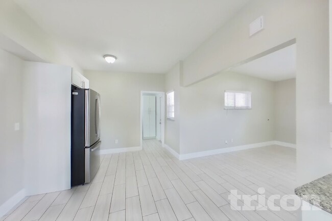 Photo - 124 Upsala Rd