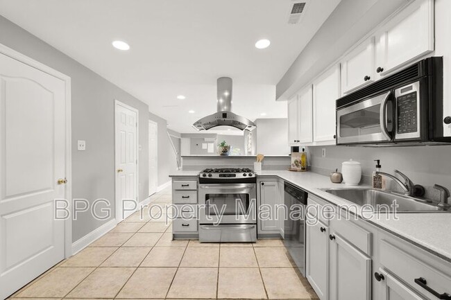 Photo - 1819 1st St NW Unit #A