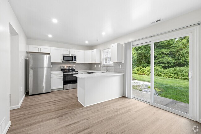 Aspen - 2BR, 1.5BA - 1,280SF - Kitchen - Huntingdon Woods