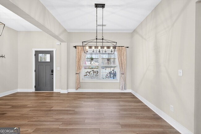 Photo - 612 Quail Ct