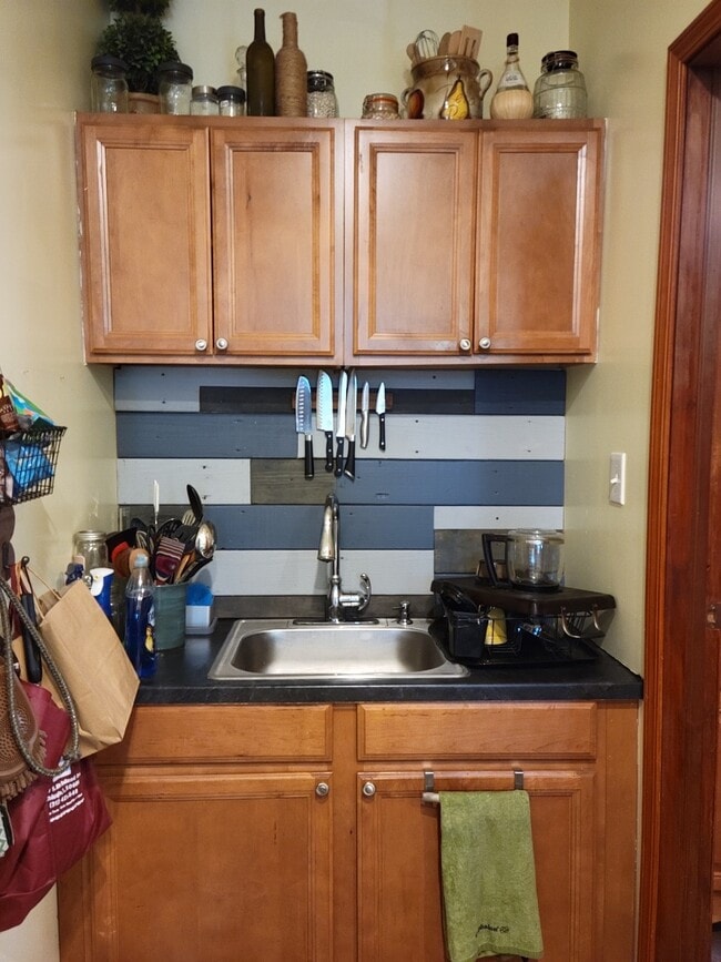 Building Photo - 1417 W 19th St Unit 3R
