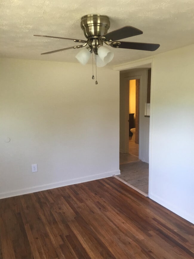 Photo - 114 Morrison St