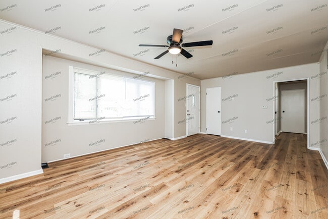 Photo - 2981 Kerwood Dr