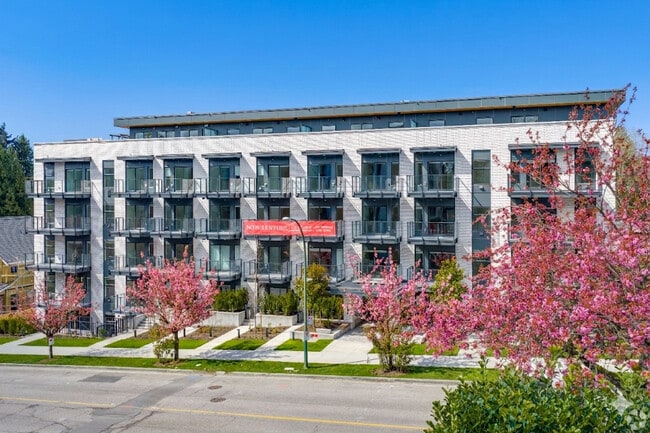 Building Photo - The Dunbar