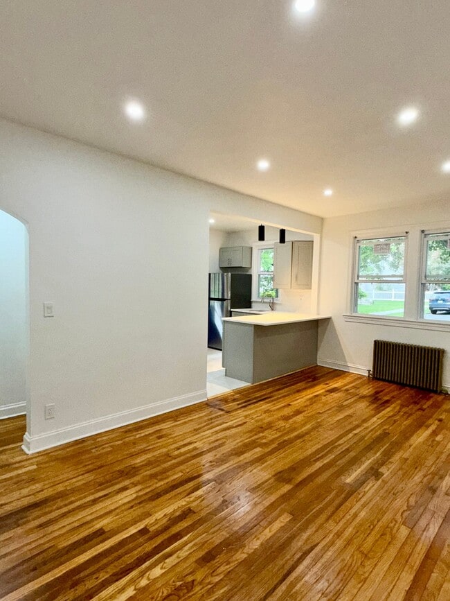 Photo - 136 Paulison Ave