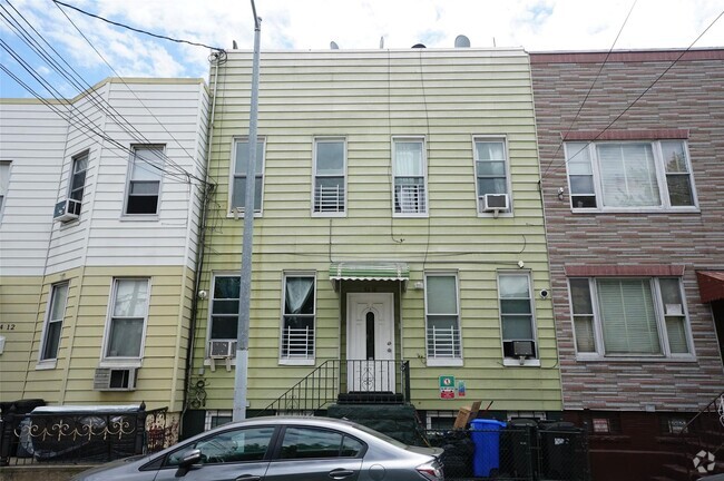 Building Photo - 54-10 Nurge Ave Unit 2L Rental