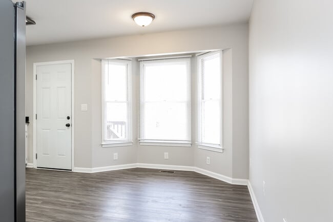 Photo - 207 Pinonwood Dr