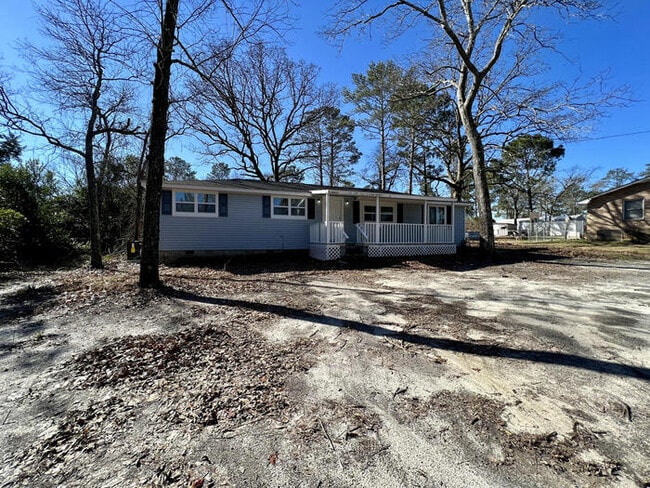Photo - 723 Wren Rd
