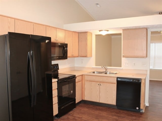 Photo - 1462 Meadowlark Ln