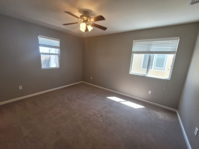 Photo - 3391 Walker Rd