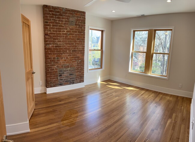 Photo - 1638 Pullan Ave Unidad 01