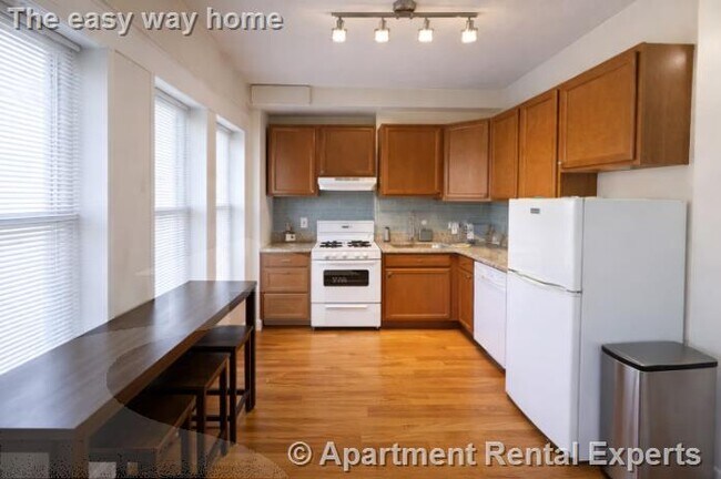 Photo - 1054 Cambridge St Unit #4F