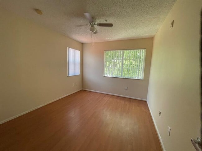 Photo - 7970 N Nob Hill Rd Unit 304