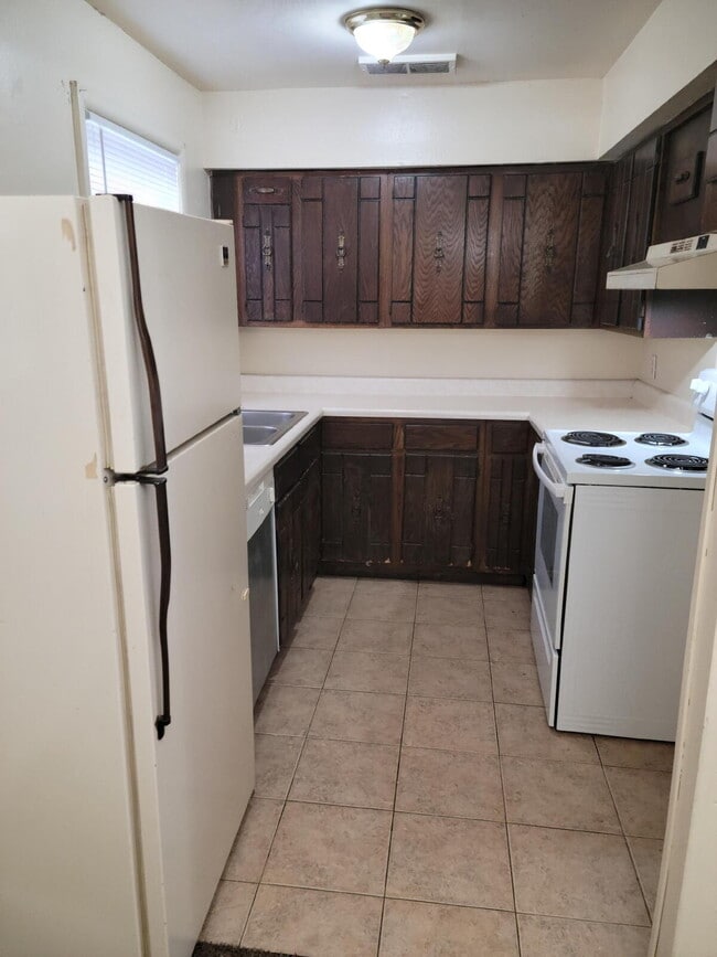 Photo - "Charming 2-Bedroom Oasis with Modern Comforts in Jonesboro!" Unit Apt. C