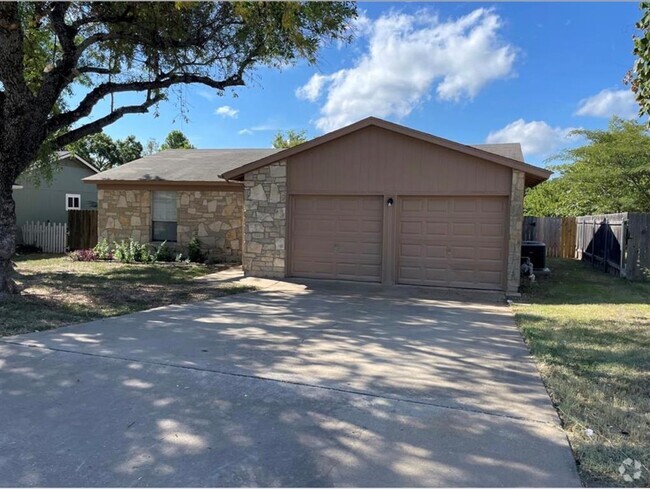 Building Photo - 907 Canterfield Ln Rental