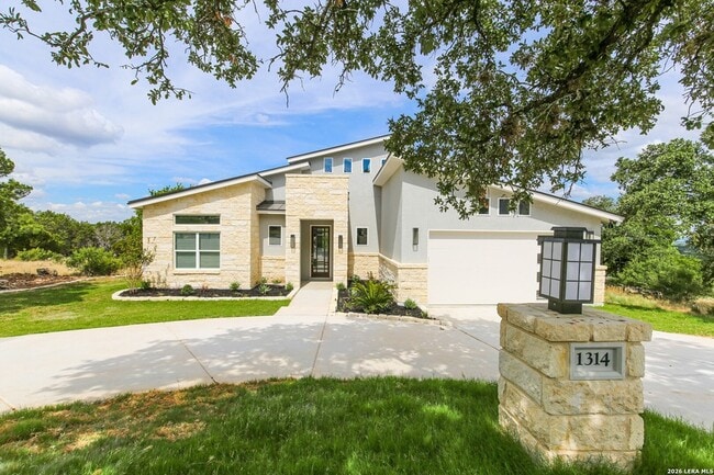 1314 Clayton Nolen Dr