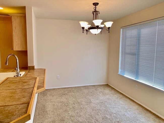 Photo - Beautiful Condo Within Walking Distance of Downtown Redmond!!