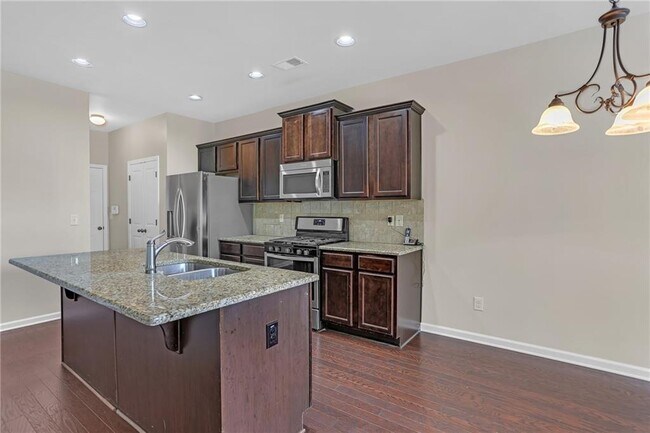 Photo - 568 Garden View Ct