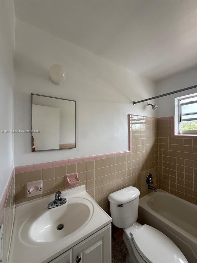 Photo - 55 W 7th St Unit 16