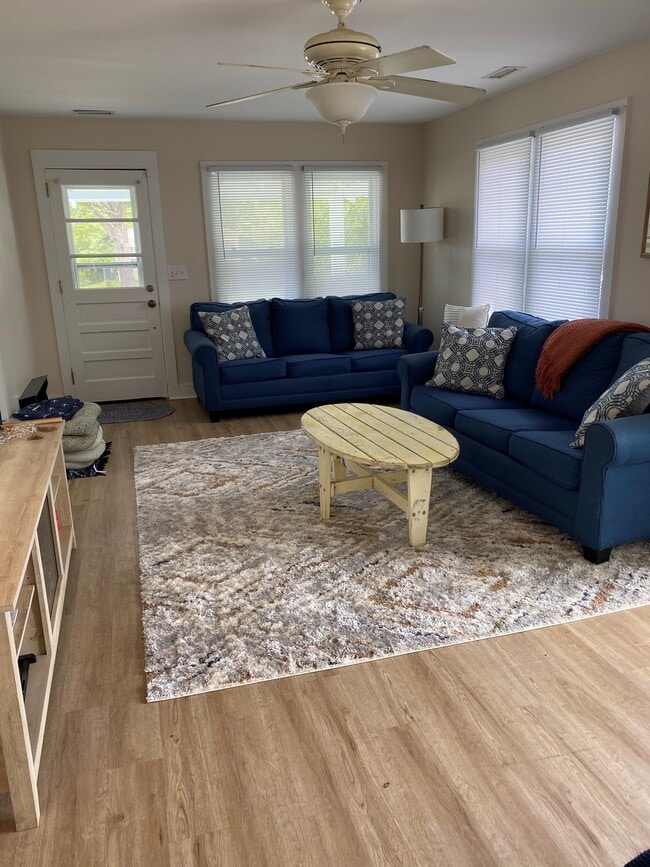 Photo - 802 N Lord St